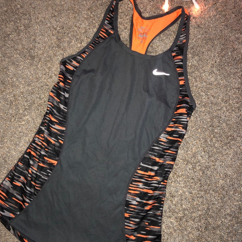 Nike racer back tank